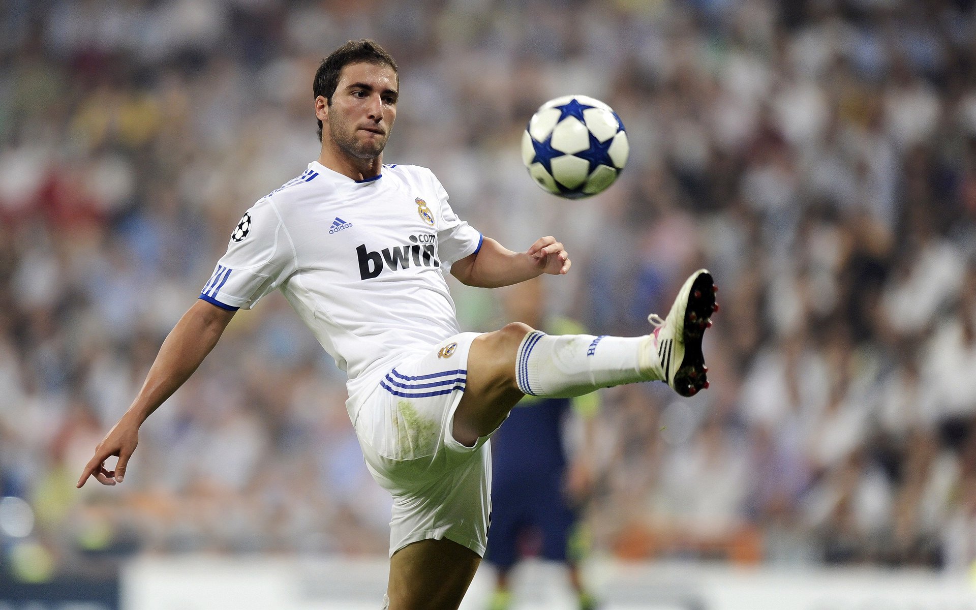 绿茵与硬木的博弈，曼城打穿皇马背后的东决关键战哲学