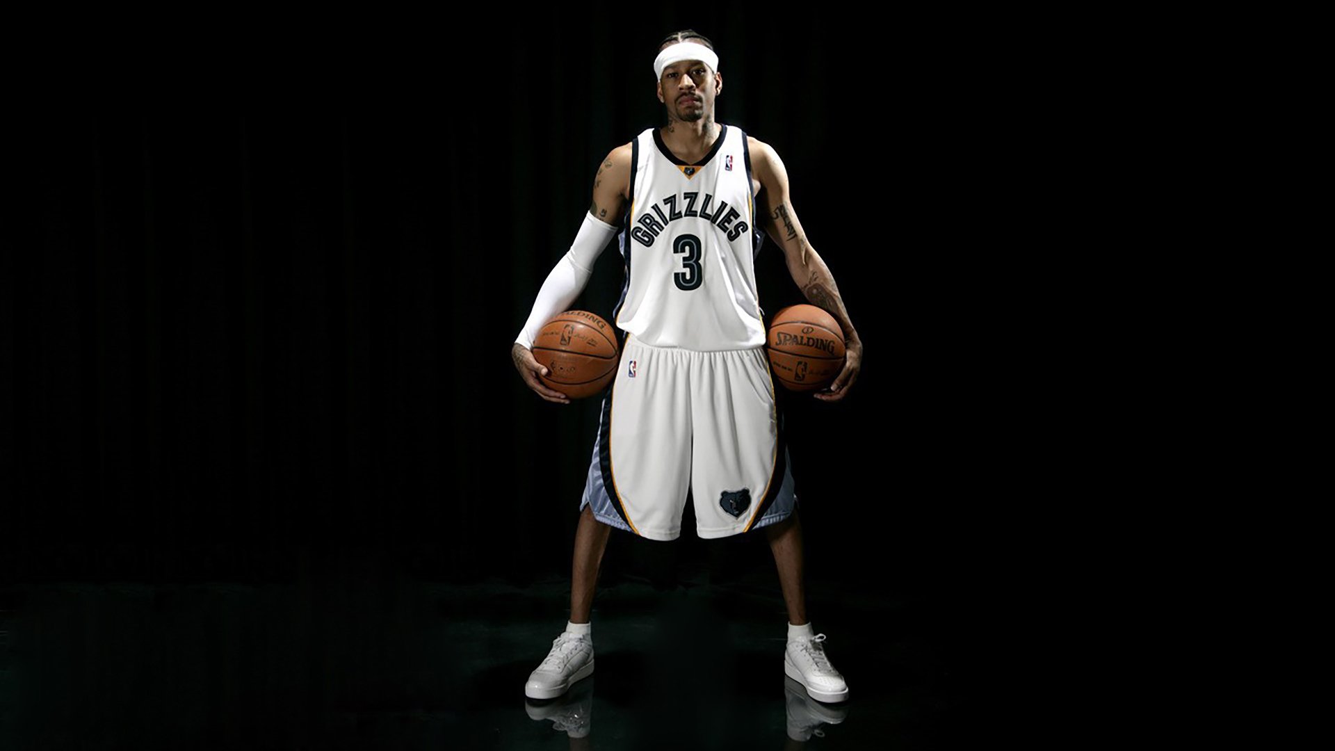 孤星耀世，那不勒斯鏖战英格兰之夜，本泽马用唯一性定义传奇